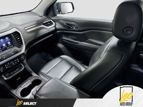 Used 2023 GMC Acadia SLT AWD/4WD image 27