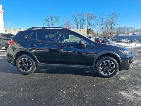 Used 2023 Subaru Crosstrek 2.0i image 7