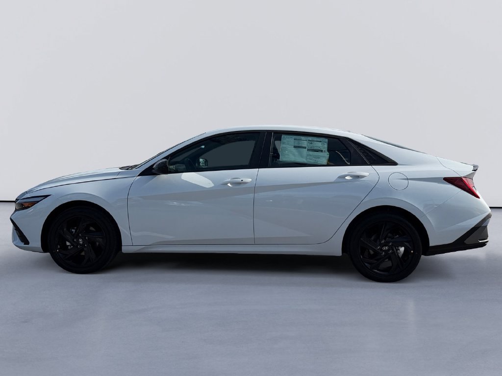 New 2026 Hyundai Elantra SEL FWD image 6