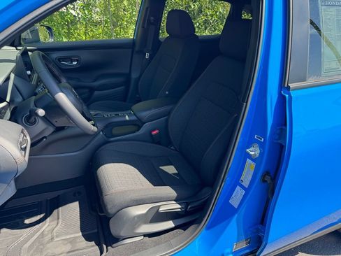 Used 2027 Honda HR-V Sport image 9