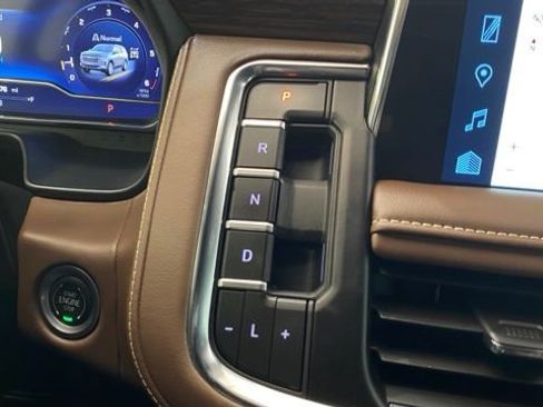 Used 2024 Chevrolet Tahoe High Country image 35