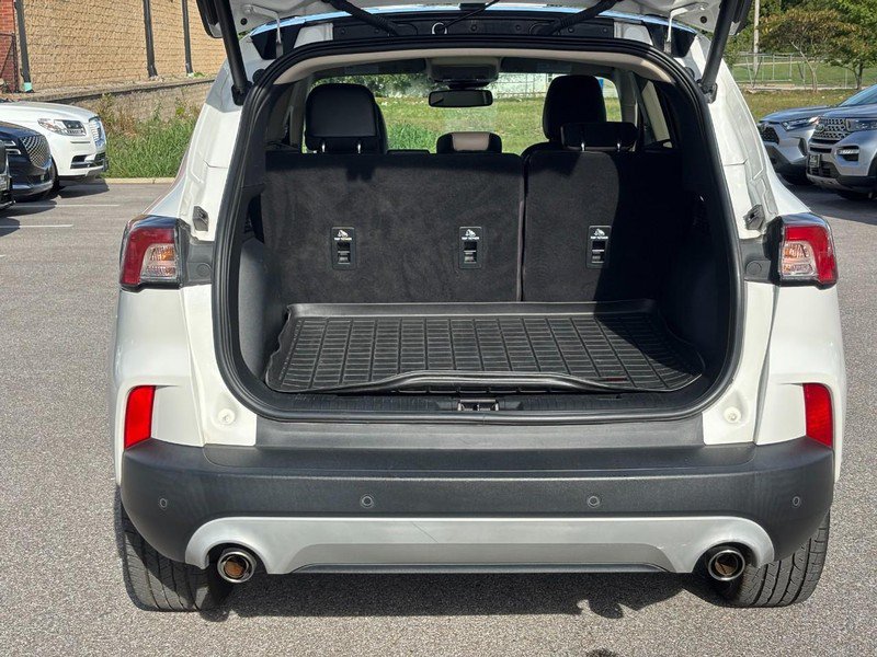 Used 2020 Ford Escape Titanium FWD image 9
