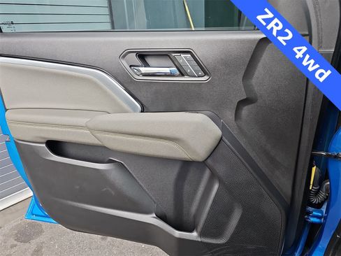 Used 2023 Chevrolet Colorado ZR2 w/ ZR2 Convenience Package III image 26