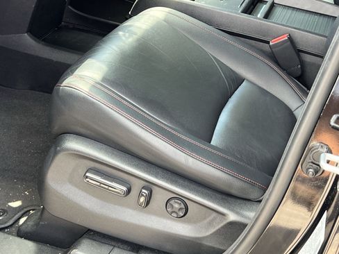 Used 2025 Honda Odyssey Sport-L image 11