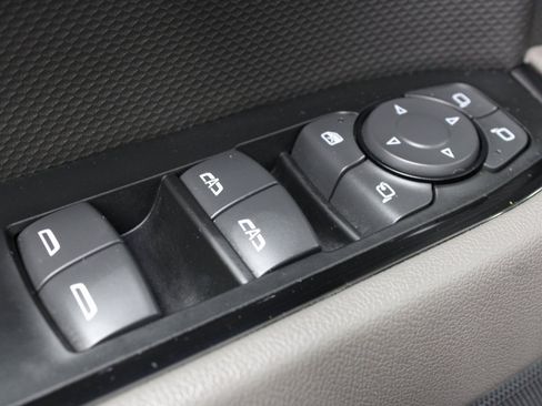 Used 2023 Chevrolet Silverado 1500 ZR2 w/ Technology Package image 78