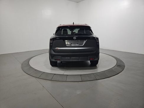 New 2026 Nissan Kicks SV w/ SV Premium Package AWD/4WD image 4