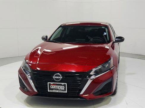 Certified 2024 Nissan Altima 2.5 SV FWD image 2