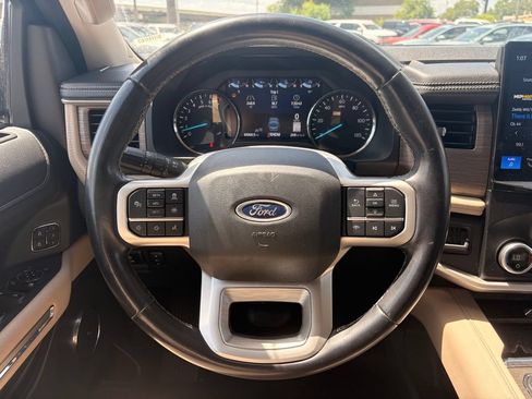 Used 2024 Ford Expedition Limited AWD/4WD image 14