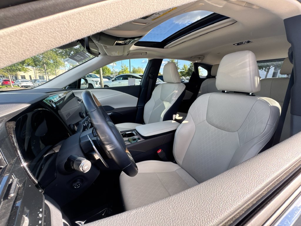 Used 2025 Lexus RX 350 Premium Plus w/ Accessory Package (Z1) FWD image 11