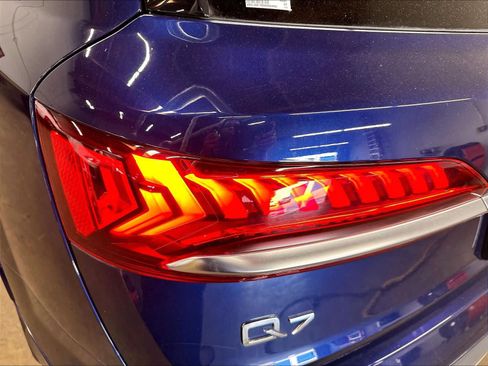 Used 2022 Audi Q7 3.0T Premium Plus AWD/4WD image 30