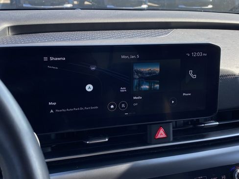 Certified 2025 Kia Carnival LXS image 14