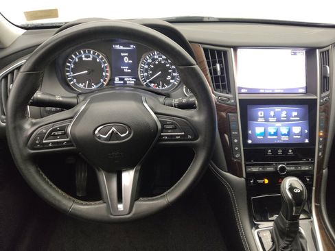 Used 2018 INFINITI Q50 Luxe w/ Essential Package (3.0T Luxe) AWD/4WD image 22