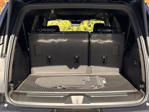 Certified 2026 Cadillac Escalade ESV Sport w/ LPO, ONYX Package image 28