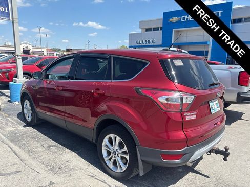 Used 2017 Ford Escape SE AWD/4WD image 4