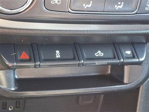 Certified 2022 Chevrolet Colorado LT w/ LT Convenience Package image 23