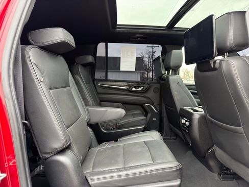 Used 2023 GMC Yukon XL Denali w/ Denali Reserve Package image 34