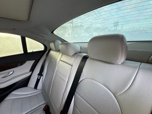 Used 2018 Mercedes-Benz C 300 Sedan image 20