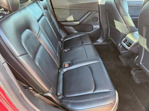 Used 2021 Tesla Model Y Long Range image 15