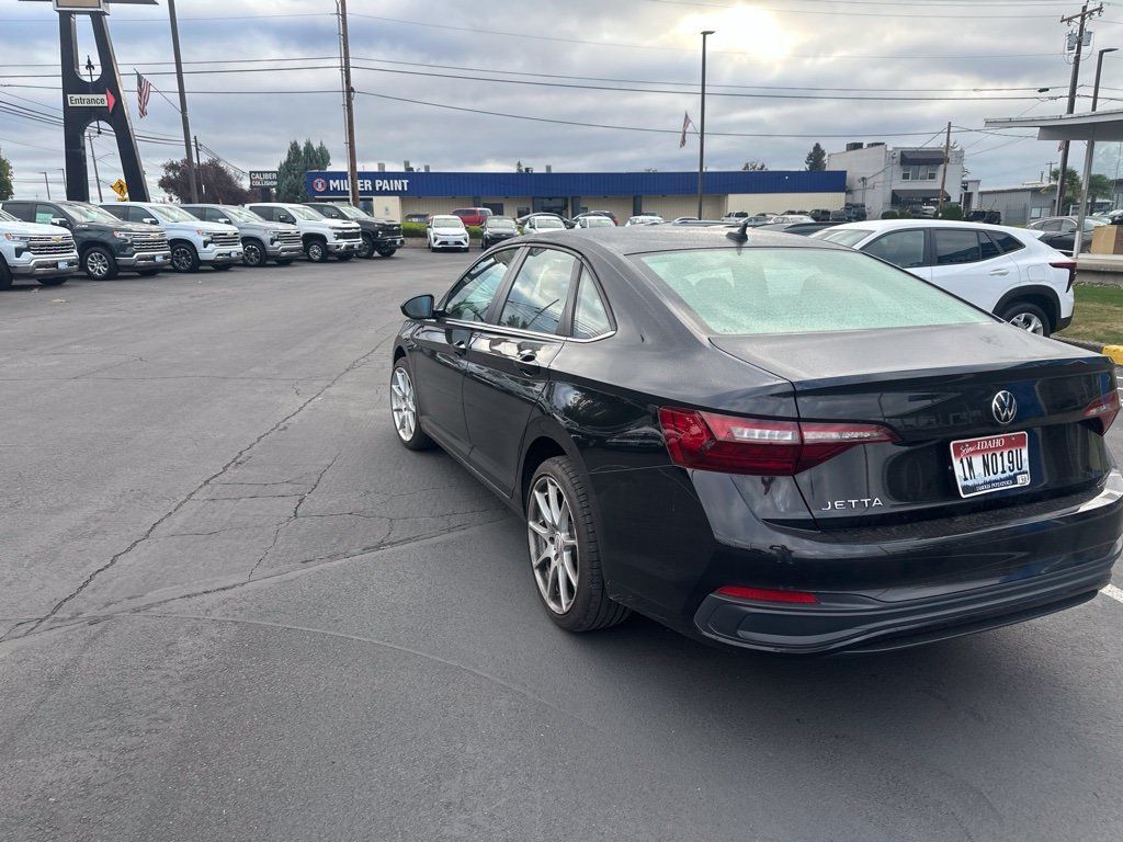 Used 2023 Volkswagen Jetta S FWD image 4