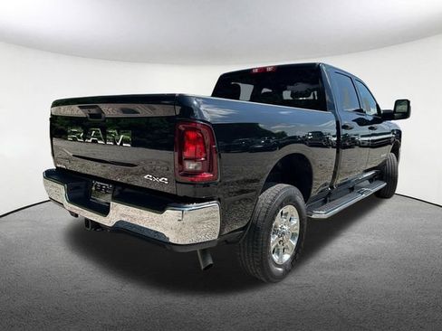 Certified 2025 RAM 2500 Big Horn AWD/4WD image 18