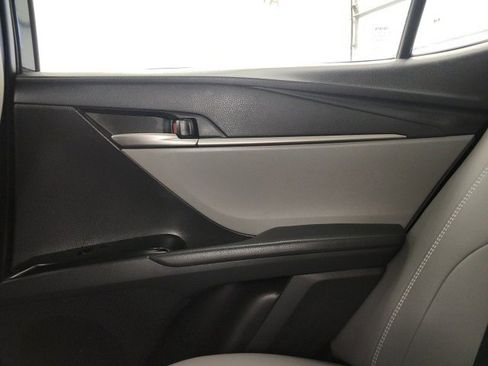 Used 2025 Toyota Camry SE image 41