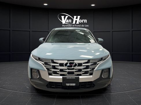 Used 2024 Hyundai Santa Cruz SEL AWD/4WD image 2
