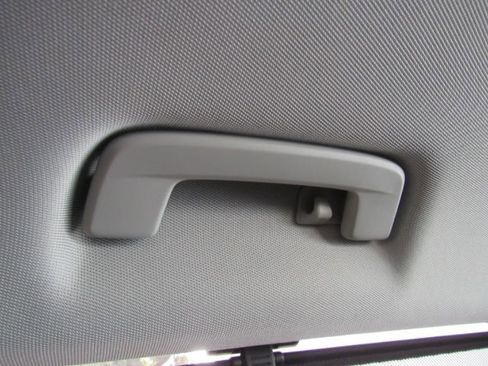 Used 2019 Audi e-tron Prestige w/ Prestige Package image 37