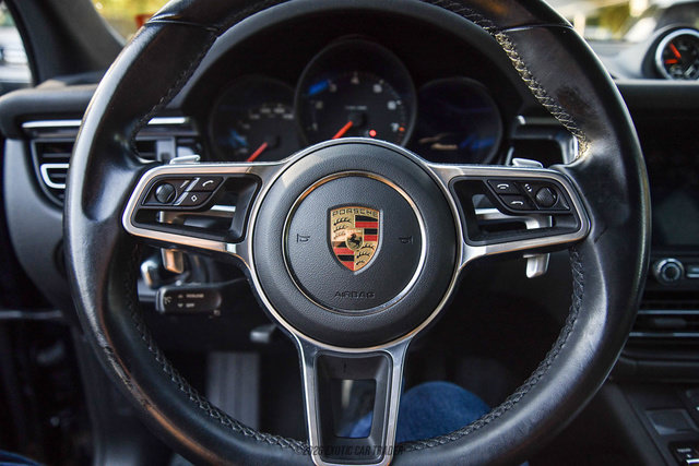 Used 2021 Porsche Macan AWD/4WD image 23