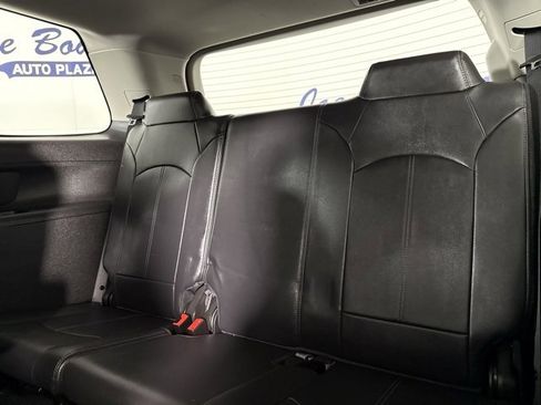 Used 2016 GMC Acadia SLT w/ Open Road Package image 15