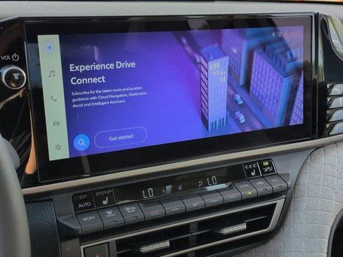 Certified 2025 Toyota Camry XLE FWD image 13