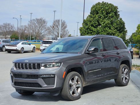 New 2026 Jeep Grand Cherokee Limited image 3