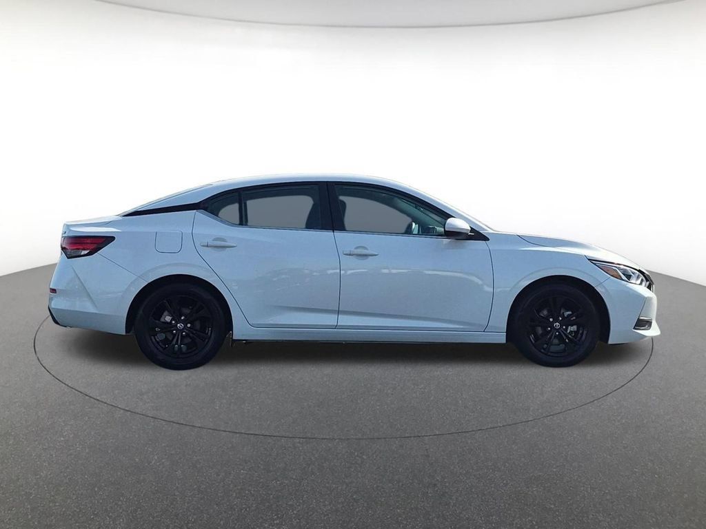 Used 2023 Nissan Sentra SV FWD image 4