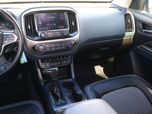 Used 2020 Chevrolet Colorado Z71 RWD image 13
