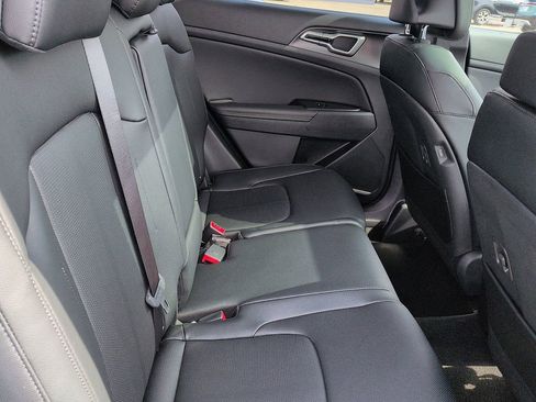 New 2026 Kia Sportage EX FWD image 8