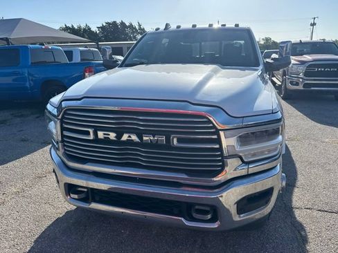 Used 2022 RAM 3500 Laramie AWD/4WD image 2
