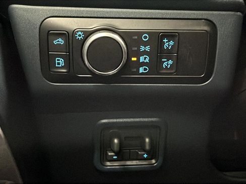 Used 2025 Ford Maverick XLT w/ Equipment Group 301A image 8