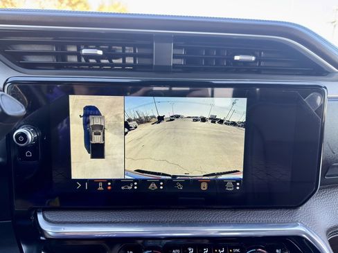 Used 2024 GMC Sierra 2500 Denali w/ Denali Reserve Package image 24