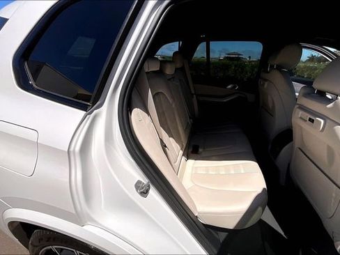 Used 2022 BMW X5 xDrive45e w/ M Sport Package image 25