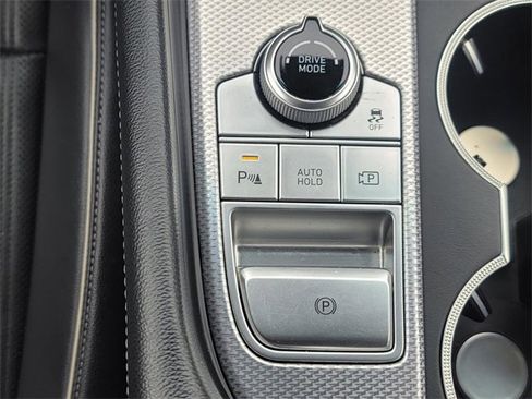 Used 2022 Genesis G70 2.0T w/ Prestige Package image 23