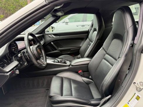Used 2021 Porsche 911 AWD/4WD image 17
