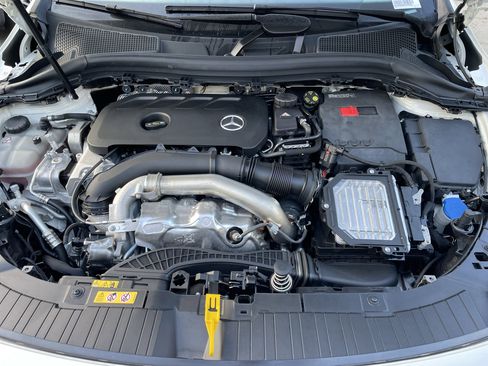 Certified 2025 Mercedes-Benz GLA 250 4MATIC image 49