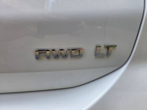 Used 2022 Chevrolet Equinox LT AWD/4WD image 17