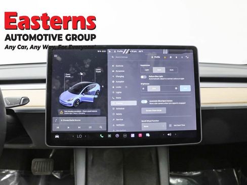 Used 2021 Tesla Model 3 Standard Range Plus image 12