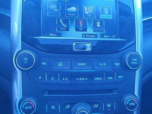 Used 2015 Chevrolet Malibu LT w/ Leather Package image 5