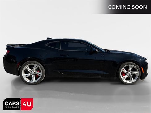 Used 2017 Chevrolet Camaro SS image 8