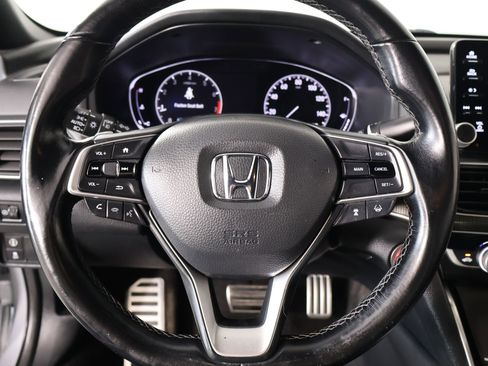 Used 2019 Honda Accord Sport image 3