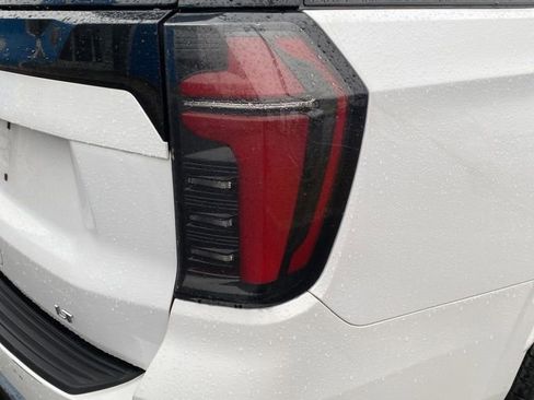 Used 2025 Chevrolet Tahoe LT image 15