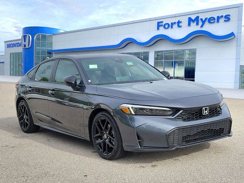 Used 2025 Honda Civic Sport image 1