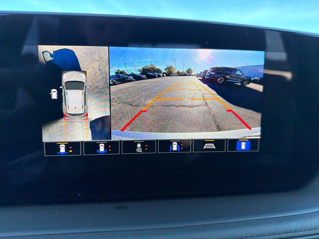 Used 2024 Buick Encore GX Avenir w/ Avenir Technology Package FWD image 19