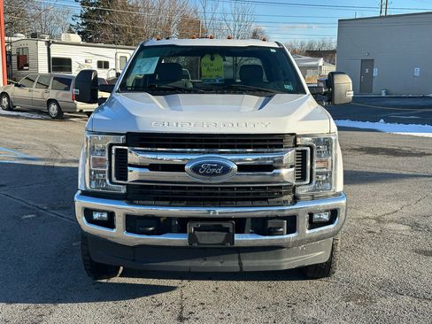 Used 2018 Ford F250 XLT w/ XLT Value Package image 2
